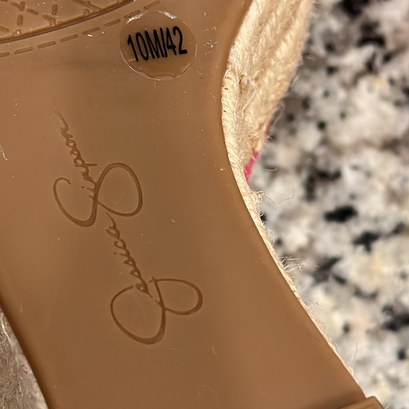 JESSICA SIMPSON WOMEN SIZE 10M FUSCHIA SIERA WEDGE SANDAL - Picture 15 of 17